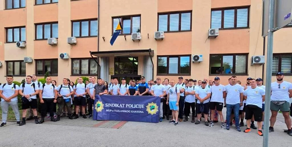 Predstavnici Uprave policije MUP TK-a učestvuju u "Maršu mira 2026"